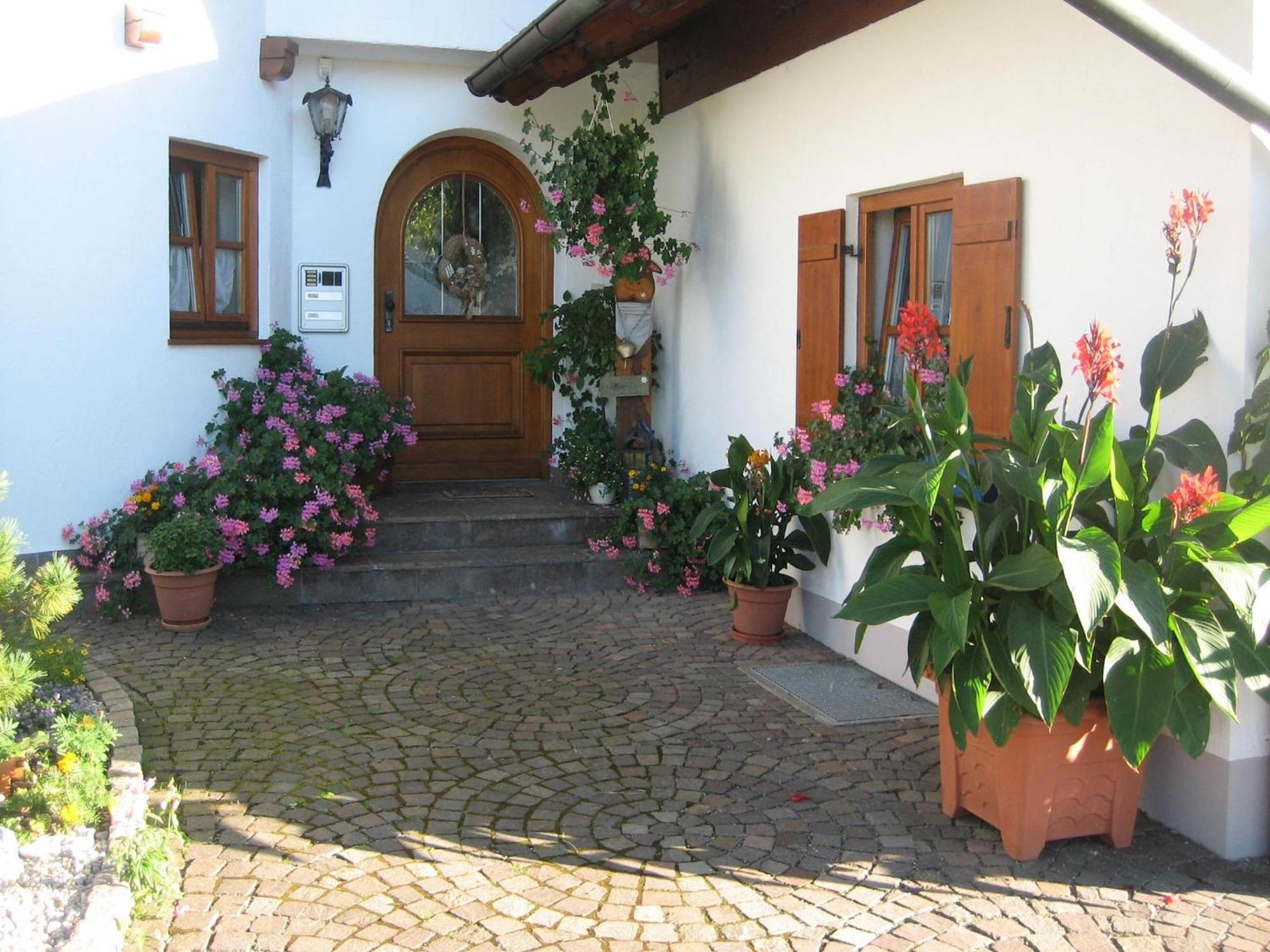 Apartment In The Allg U With View Of The Bavarian Alps Bernbeuren エクステリア 写真