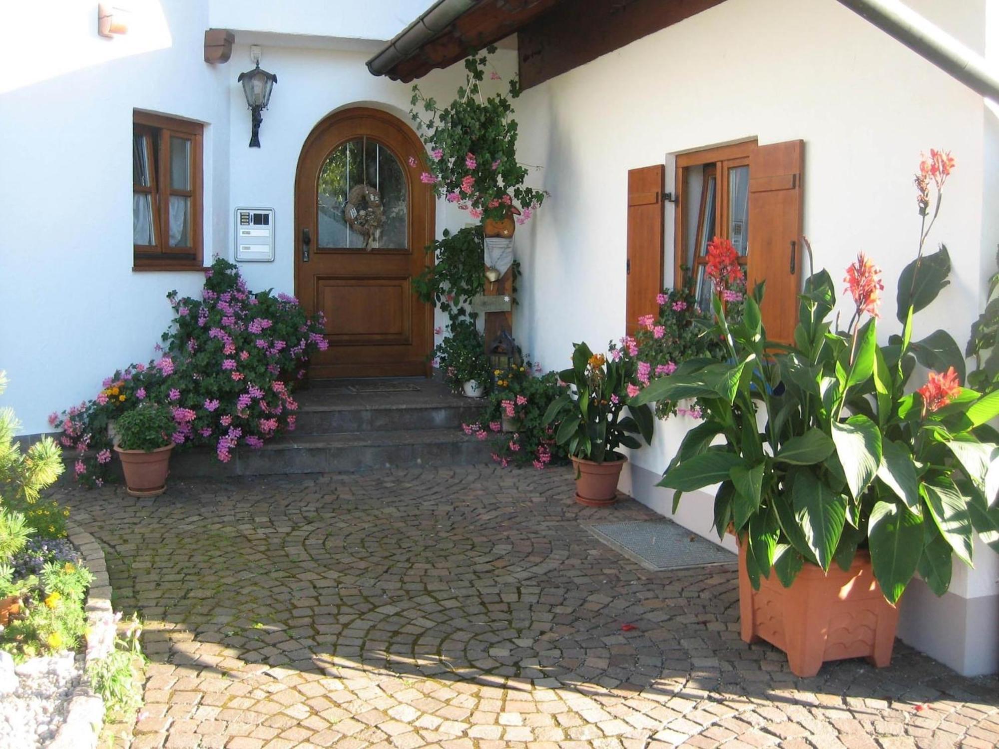 Apartment In The Allg U With View Of The Bavarian Alps Bernbeuren エクステリア 写真